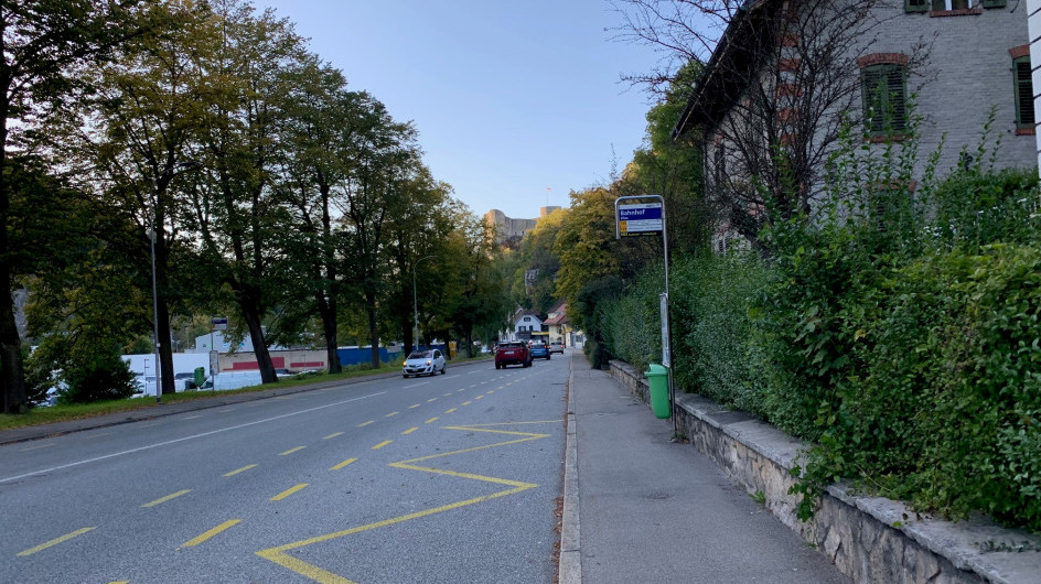 Bushaltestelle Bahnhof Klus