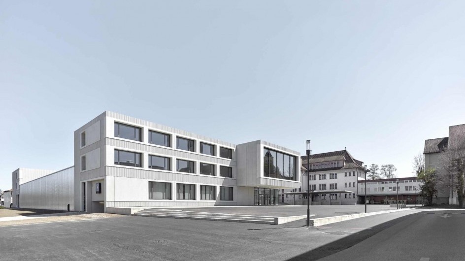 Schulzimmertrakt (Bild ©ern+ heinzl Architekten)