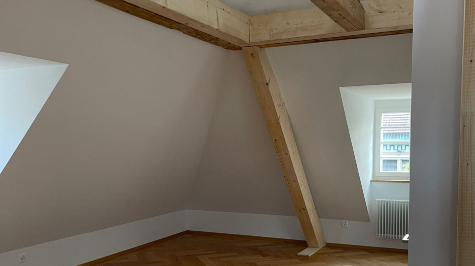 Holzbaukonstruktion im Zimmer