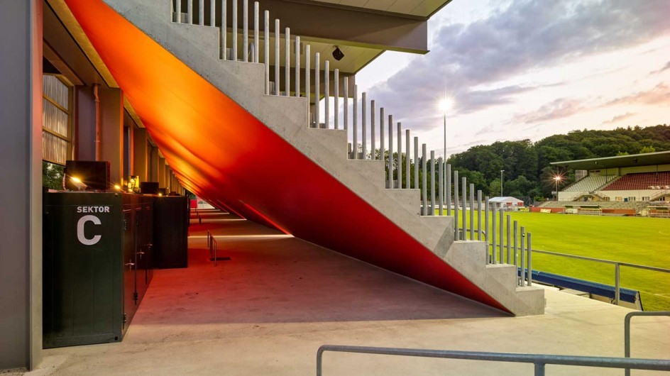 Die neue Gegentribüne, <br>Foto Michael Haug, Winterthur
