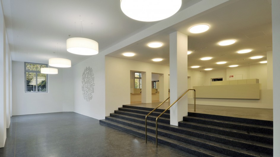Eingangshalle EG (Fotograf Franz Schwendimann)